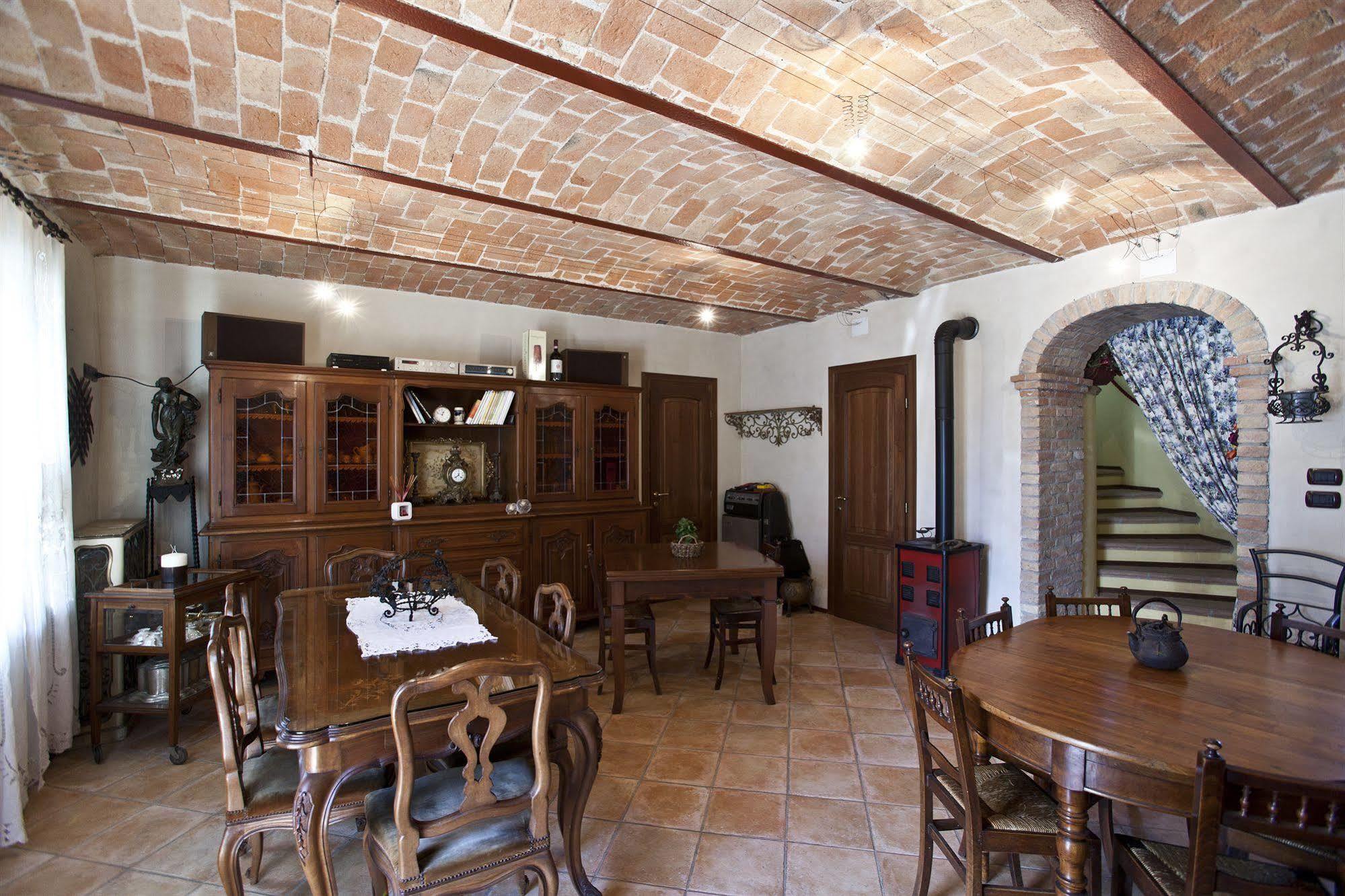 I Grilli Bed & Breakfast Castagnole delle Lanze Exterior photo